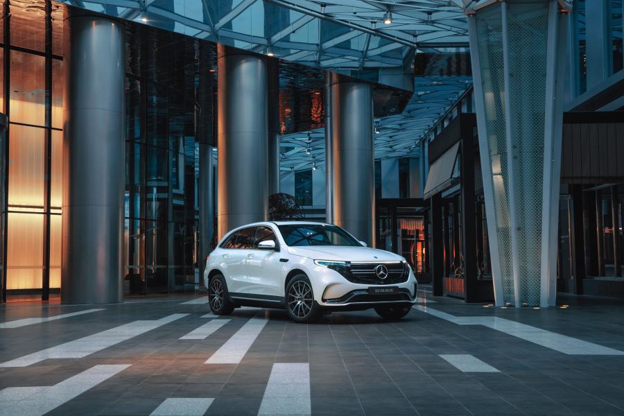  Mercedes-Benz EQC400 4Matic AMG Line (N293) 2019 года  (AU) (фото 1 из 40)